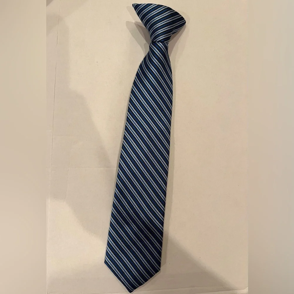 Cat & Jack Boys clip-on tie
